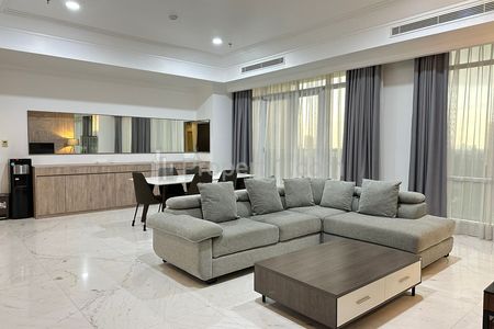 Disewakan Apartemen Botanica Simprug 2+1BR Full Furnished