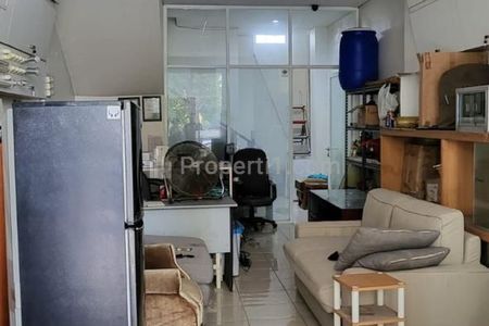 Disewakan Ruko di Pos Pengumben, Sukabumi Selatan, Kebon Jeruk, Jakarta Barat