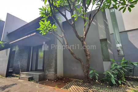 Dijual Tanah Bangunan 9 Unit Rumah di Prapanca Raya, Jakarta Selatan