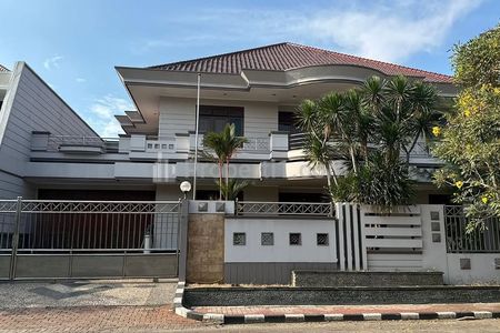 Jual Rumah Sangat Mewah Komplek Taman Hunian Satelit Surabaya