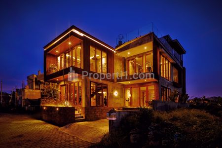 Dijual Rumah Villa Furnish View Ciamik di Kedungu, Badung, Bali