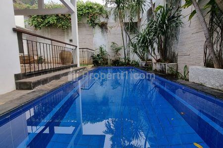 Sewa Rumah di Cipete Jakarta Selatan Ada Kolam Renang - 4 Kamar Tidur