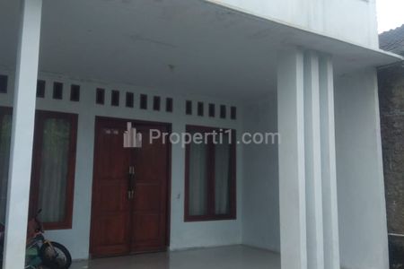 Tampak depan