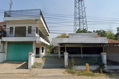 Jual Ruko Tempat Usaha Kosong di Raya Balongpanggang Gresik