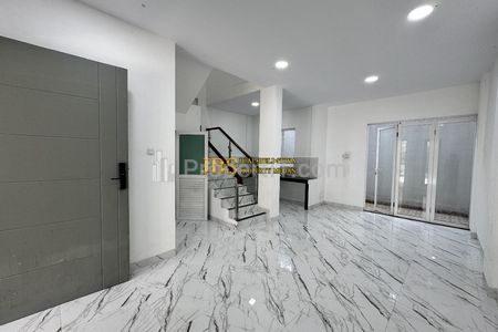 Jual Rumah 2 Tingkat di Komplek Jewel Residence Jalan Sidorukun Medan