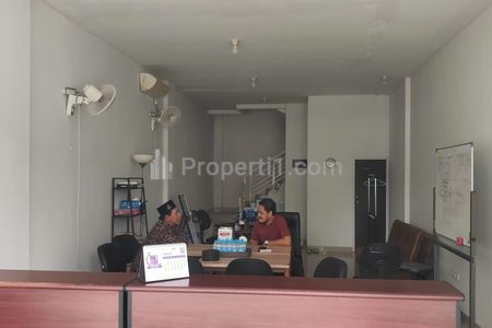 Dijual Ruko di Komplek di Lokasi Strategis di Jagakarsa, Jagakarsa, Jakarta Selatan