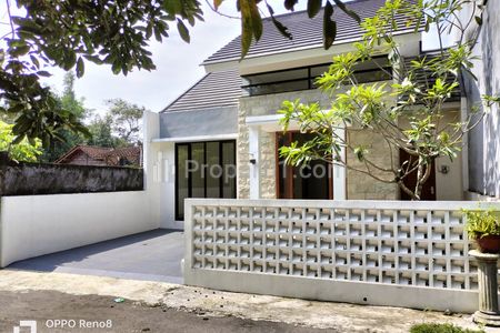 Dijual Rumah Minimalis SIAP HUNI Dekat Kampus UII Sleman Jogja