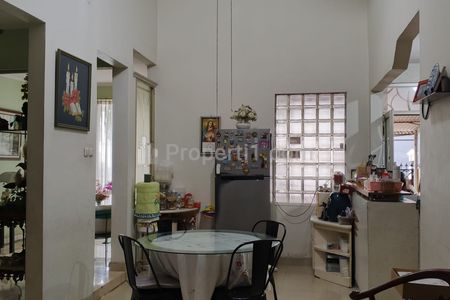 Dijual Rumah 2 Lantai di Komplek Mewah di Cinere, Depok, Jawa Barat