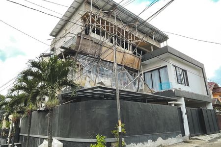 Dijual Rumah Mewah Full Furnished di Perumahan Nusa Hijau Permai Cimahi, Harga di Bawah Pasaran 