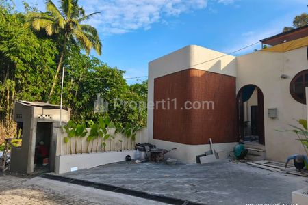 Dijual Villa Modern Tropis di Jogja Utara