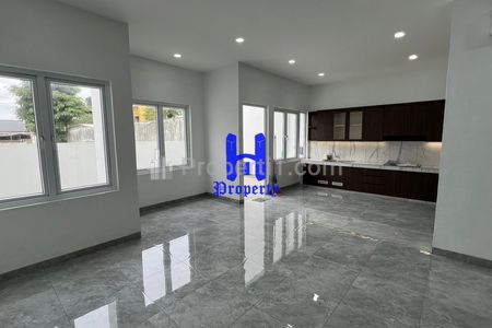 Dijual Rumah Baru Renov Siap Huni di Komplek Graha Metropolitan Medan