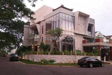JUAL Rumah Mewah 5+1 Kamar Tidur Victoria River Park BSD City