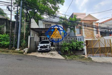 Dijual Rumah & Kost-Kostan di Daerah Radio Dalam Jakarta Selatan, Sertifikat SHM