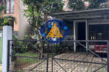 Dijual Rumah di Kebayoran Lama Jakarta Selatan, Furnish Sertifikat SHM
