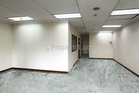 Sewa Ruang Kantor 80m² Nett di Pusat Kota Surabaya Harga Murah