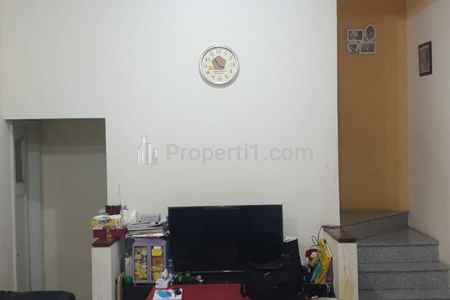 Dijual Rumah 2 Lantai di Alam Galaxy, Surabaya