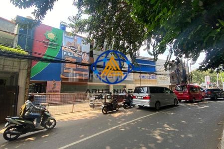 Disewakan Ruko di Kemang Jakarta Selatan Bersertifikat SHM