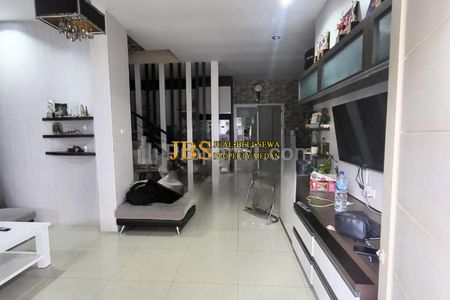 Jual Rumah 2 Tingkat di Komplek Graha Metropolitan Medan Jalan Kapten Sumarsono