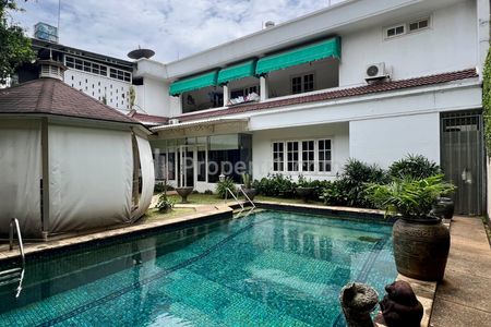 Jual Rumah di Simprug Golf Jakarta Selatan