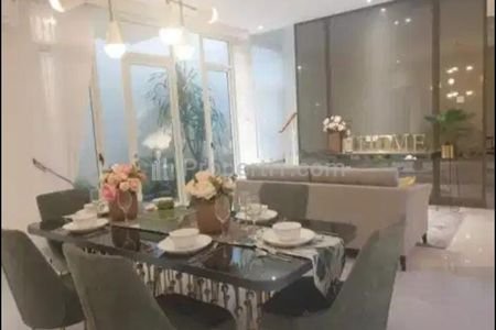 Dijual Rumah 2 Lantai di Pakuwon City, Surabaya