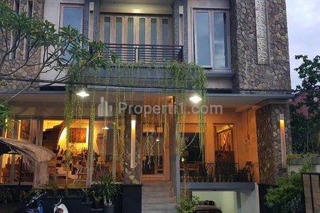 Dijual Rumah dengan Kolam Renang di Perumahan Dalung Permai, Kuta Utara, Bali