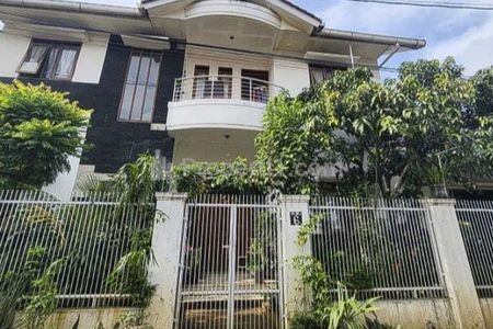 Dijual Rumah 2 Lantai di Komplek Cibolerang, Kota Bandung