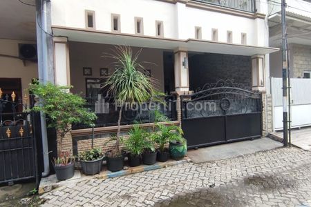Dijual Rumah 2 Lantai di Deltasari Indah, Waru, Sidoarjo