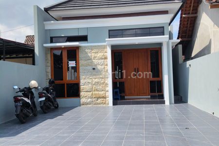Dijual Rumah Baru Minimalis Tanah Luas Seputar Nogotirto Jl. Godean Km. 4 Yogyakarta