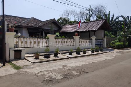 Dijual Rumah Komplek Luas Strategis Didekat Area Kali Malang, Bekasi Barat, Kota Bekasi