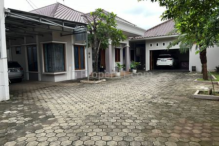 Jual Rumah Super Luas Pinggir Jalan Pepaya Raya Jagakarsa, Jakarta Selatan