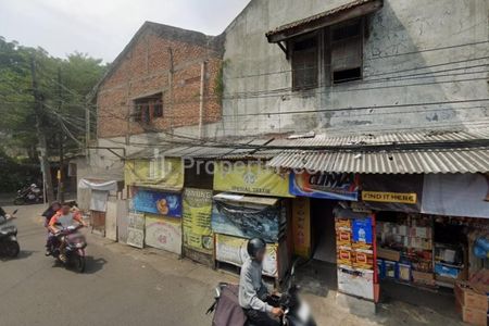 Dijual Cepat Rumah Tinggal dan Usaha Warung dan Kost-kostan 8 Kamar (di Lantai 2) di Bekasi Selatan