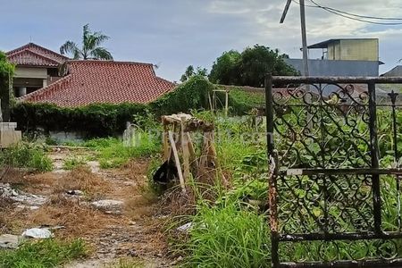 Jual Tanah Hook Super Luas di Komplek Tosiga, Kebon Jeruk, Jakarta Barat, Hadap Timur