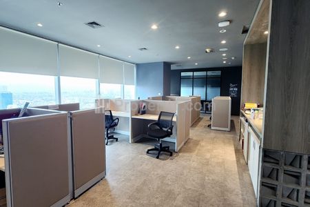 Disewakan Ruang Kantor Soho Capital Podomoro City, Tanjung Duren, Semi Furnish Luas 321,67m2