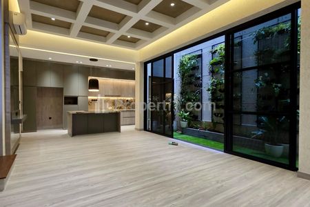 Jual Rumah Baru di Pondok Indah Jakarta Selatan - 4 Kamar Tidur SHM