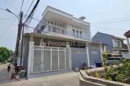 Dijual Rumah Pojok Hook di Jalan Delima, Jakarta Barat