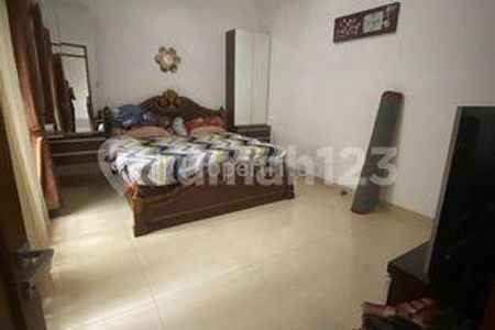 Dijual Hunian Mewah 2 Lantai di Batununggal Bandung, Cocok untuk Ditempati Keluarga Besar