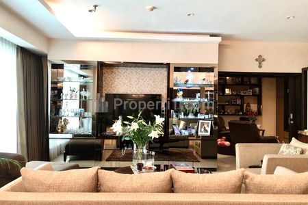Disewakan Apartment Mewah Gandaria Heights Penthouse Unit 3+1BR Full Modern Furnished - Strategic Location in South Jakarta