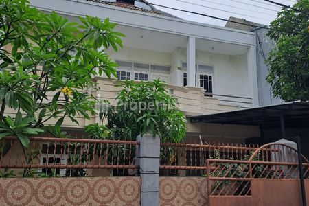 Dijual Rumah 2 Lantai di Lebak Arum, Surabaya