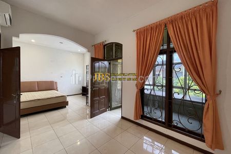 Jual Rumah 2 Tingkat di Komplek Citra Wisata Blok XII - Medan