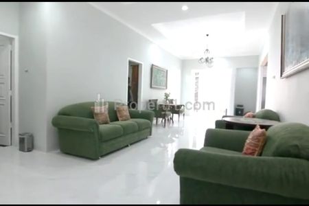Dijual Rumah Cantik di Menteng Dalam Dekat Kokas, Tebet, Jakarta Selatan