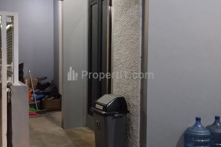 Jual Cepat Rumah Luas Down Slop Pinggir Jalan Siap Huni Cocok untuk Usaha Harga Bawah Pasar di Cipageran Cimahi