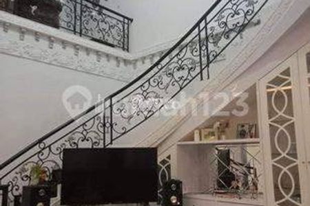 Dijual Rumah 3 Lantai di Ciwidey Bandung