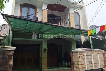 Dijual Rumah Bagus 2 Lantai di Jalan Kemang, Jakarta Selatan