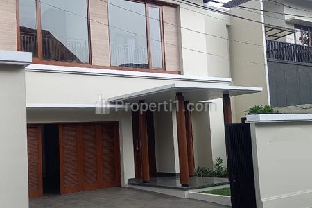Jual Rumah Mewah SHM Nego, Kolam Renang, Jalan Dua Arah, Cipete Selatan, Dekat Kemang, Ampera,  Antasari Prapanca, Cilandak, Jakarta Selatan
