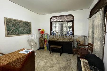 Jual Rumah di Cawang Jakarta Timur Lokasi Strategis Bisa untuk Usaha atau Kantor - 6+1 Kamar Unfurnished
