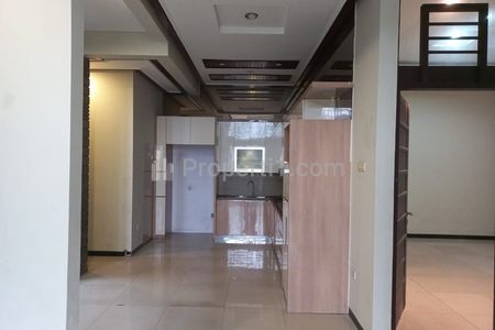 Dijual Rumah Besar Lux Asri Terawat Full Batu Alam di Leuwi Anyar Bandung