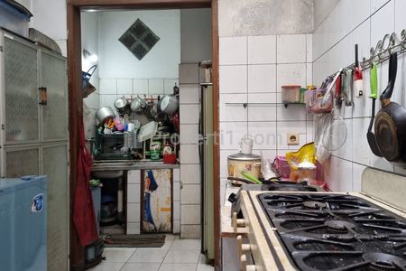 Dijual Tanah Bonus Rumah Besar Strategis Pinggir Jalan Raya Setiabudi Bandung