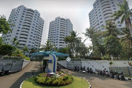 Dijual Apartemen Menara Marina Condominium Pantai Mutiara Pluit Penjaringan Jakarta Utara - 5+1 BR Furnished