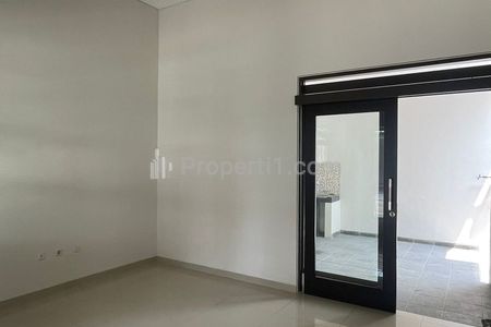 Dijual Rumah Bagus Siap Huni di Grand Sharon Bandung
