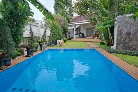 Sewa Rumah di Kemang Jakarta Selatan Ada Kolam Renang - 4 Kamar Tidur Furnished